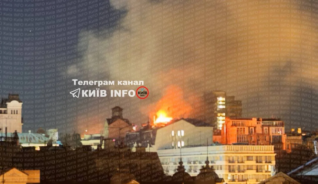 Пожежа в готелі після влучання безпілотника у Києві