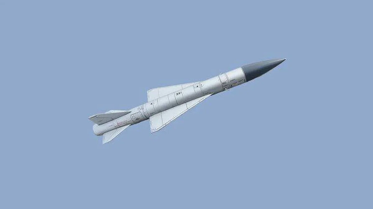 Ракета Х-22 на блакитному фоні