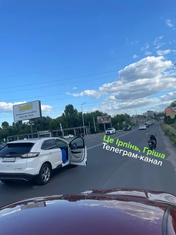 Місце дорожної аварії на вулиці Вокзальній у Бучі
