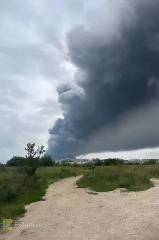 Дим від пожежі над промисловою зоною біля Рязані
